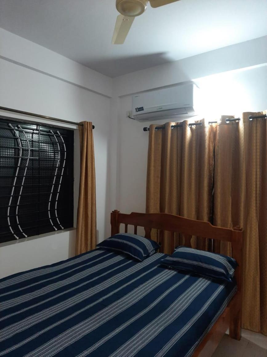 Esha Apartment Calangute Habitación foto