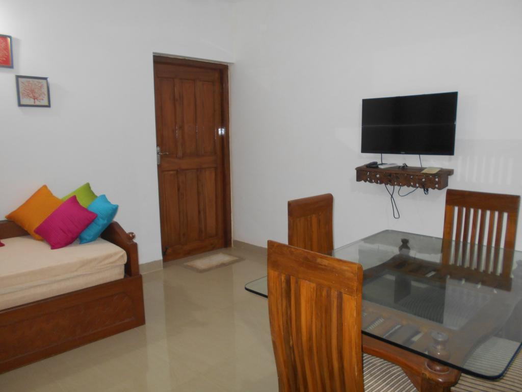 Esha Apartment Calangute Habitación foto